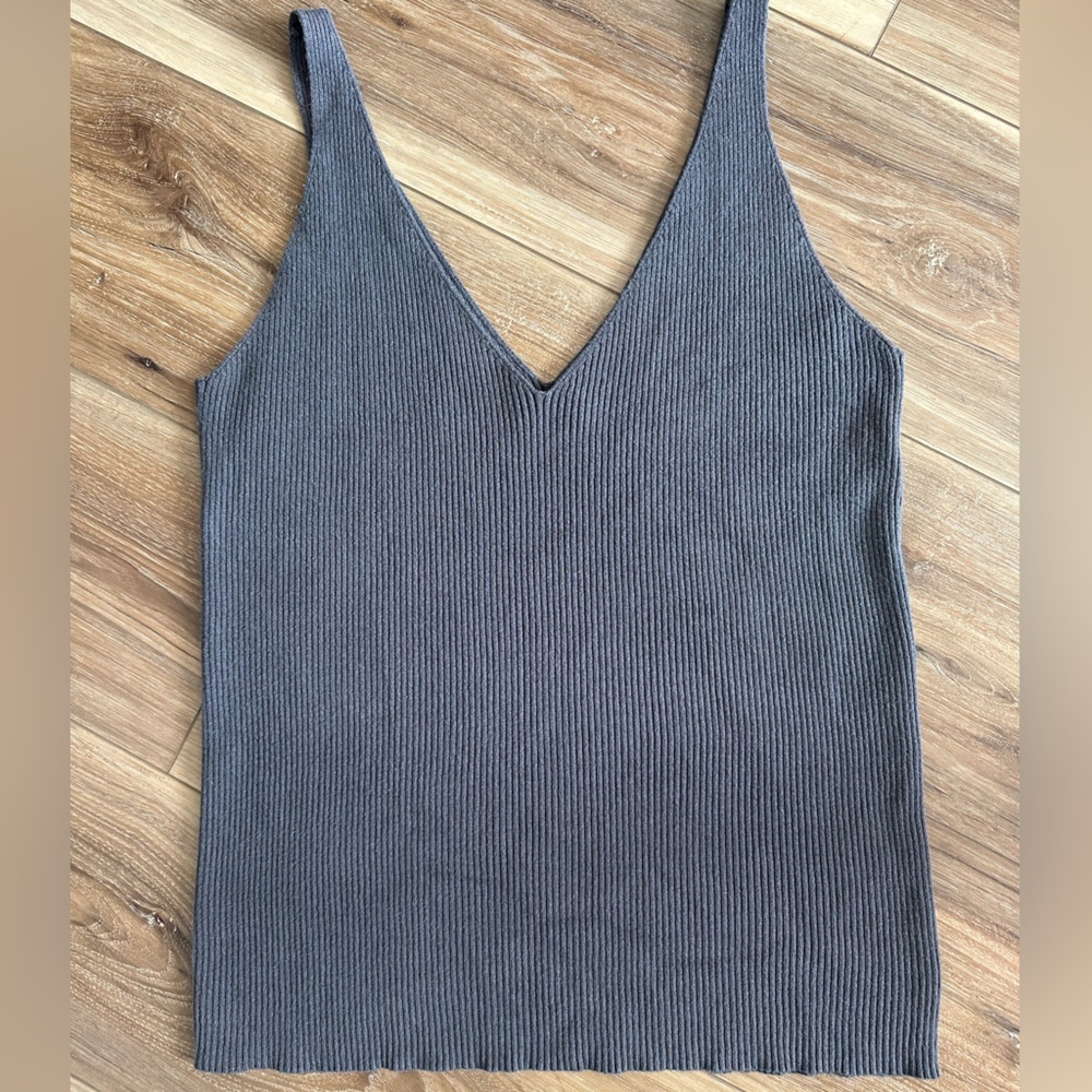 Meshki Alicia Sleeveless Knit Top in Charcoal Size large